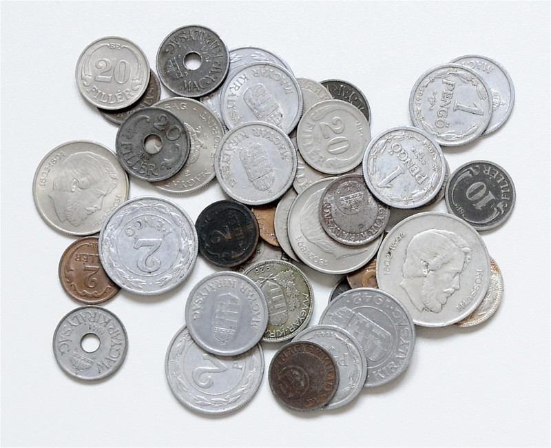 Lot
Ungarn. 41 Stück diverse Münzen und Medaillen auch Ag., von 2 Filler bis 5 F...