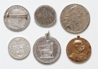 Lot
Römisch Deutsches Reich - Habsburgische Erb- und Kronlande. 6 Stück, Münzen und Medaillen, zum Teil gefasst. ss - stgl