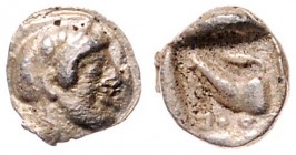 Obolos / 1/12 Stater, ca. 470 v. Ch.
Griechen, Artika. Silber, ältere Fälschung ?. Athen
0,48g
vergl. zu BMC 96-100
vz