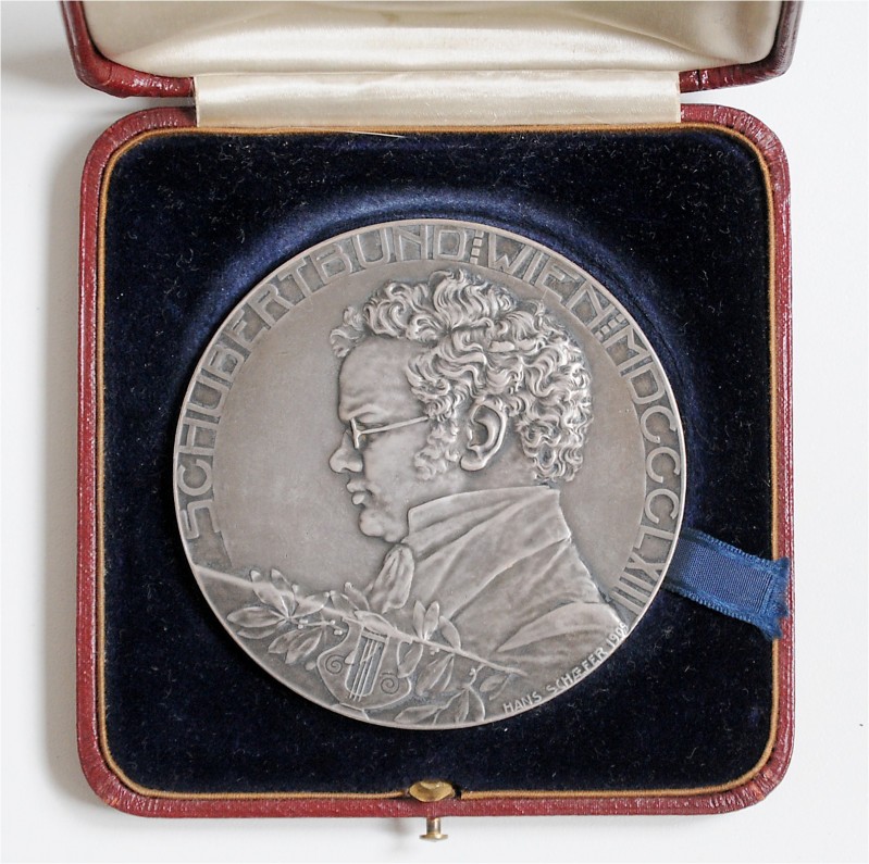 Franz Joseph I. 1848 - 1916
Silbermedaille, 1911. auf den Schubertbund Wien, von...