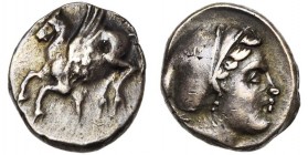 CORINTHE, AR drachme, 430-350 av. J.-C. D/ Pégase en vol à g. Dessous, . R/ T. de la nymphe Peiréné à d., les cheveux retenus dans un sakkos. SNG Loc...