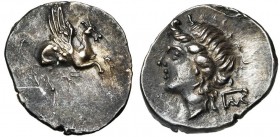 CORINTHE, drachme, après 300 av. J.-C. D/ Pégase en vol à d. R/ T. de la nymphe Peirene à g. Derrière le cou, . SNG Lockett 2314 (cet exemplaire). 1,...