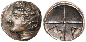 GAULE TRANSALPINE, Massalia, AR obole, vers 300-100 av. J.-C. Groupe III. D/ T. d''Apollon à g. R/ Roue à quatre rayons, M-A dans deux cantons. MHM 31...