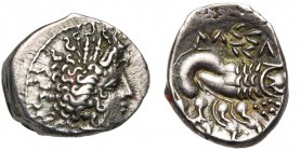 ITALIE DU NORD, AR drachme, fin 3e s. av. J.-C. Imitation des drachmes de Marseille. D/ T. de nymphe à d., à la chevelure exubérante. R/ Lion-scorpion...