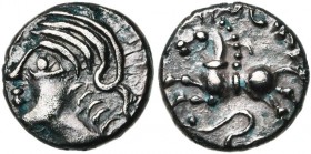GAULE CELTIQUE, Sequani, AR quinaire, 1er s. av. J.-C. D/ T. casquée à g. Devant, TOGIRIX. R/ Cheval galopant à g. Au-dessus, TOGIRI. En dessous, un s...