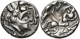 ARMORIQUE, Namnètes, bill. quart de statère. Type à l''hippophore. D/ T. à d. entourée de lignes perlées. R/ Cheval androcéphale conduit par un aurige...