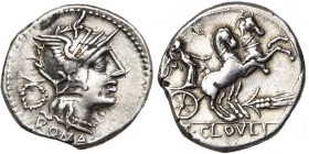 T. Cloulius, AR denier, 128 av. J.-C., Rome. D/ ROMA T. à d. Derrière, une couronne de laurier. R/ T.CLOVLI Victoire conduisant un bige à d. et ten. l...
