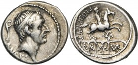 L. Marcius Philippus, AR denier, 56 av. J.-C., Rome. D/ T. diad. d''Ancus Marcius à d. Derrière, lituus. Dessous, ANCVS. R/ Aqueduc sur lequel se trou...