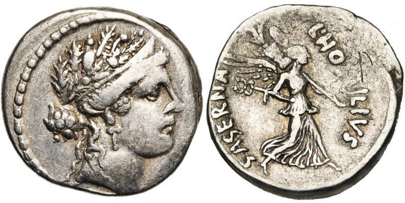 L. Hostilius Saserna, AR denier, 48 av. J.-C., Rome. D/ T. fém. diad. à g., cour...