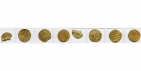 lot of 4 dinars, including: Samanid, Mansur II bin Nuh (?), broken (2,02 g); Ghaznavid, Mahmud, Herat, AH 410 (3,38 g); mint lost, AH 42x (4,47 g).
F...