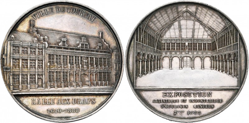 BELGIQUE, AR médaille, 1888, Michaux. Halle aux draps de Tournai. D/ La façade d...