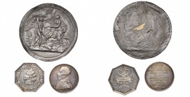 FRANCE, lot de 3 médailles: 1786, Académie d''Orléans (cliché uniface en plomb, 63 mm); 1793, Lienard, Exécution de Silvain Bailly (AR, 32 mm); 1827, ...