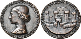ITALIE, AE médaille, 1446, Matteo de'' Pasti. Sigismond Pandolfo Malatesta, seigneur de Rimini. D/ B. à g. R/ CASTELLVM SIGISMONDVM ARIMINENSE Vue du ...