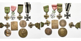 FRANCE, lot de 6 décorations relatives à la guerre 1914-1918: chevalier de la Légion d’honneur, croix de Guerre (4) et croix de Fer prussienne de 2e c...