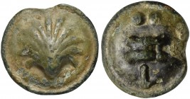 Apulia, Cast Biunx, Luceria, ca. 217-212 BC; AE (g 13; mm 23; h 6); Scallop-shell, Rv. knucklebone (astragalos) seen from outside; above, °°; below, L...