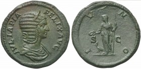 Julia Domna, Sestertius struck under Caracalla, Rome, AD 211-217; AE (g 31,10; mm 34; h 12); IVLIA PIA - FELIX AVG, diademed and draped bust r., Rv. I...