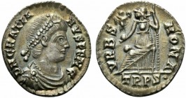 Gratian (367-383), Siliqua, Treveri, AD 367-375; AR (g 2,05; mm 17; h 12); D N GRATIA - NVS P F AVG, diademed, draped and cuirassed bust r., Rv. VRBS ...