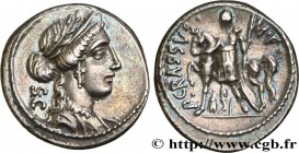 LICINIA
Type : Denier 
Date : 55 AC. 
Mint name / Town : Rome 
Metal : silver 
Millesimal fineness : 950  ‰
Diameter : 19  mm
Orientation dies : 7  h....