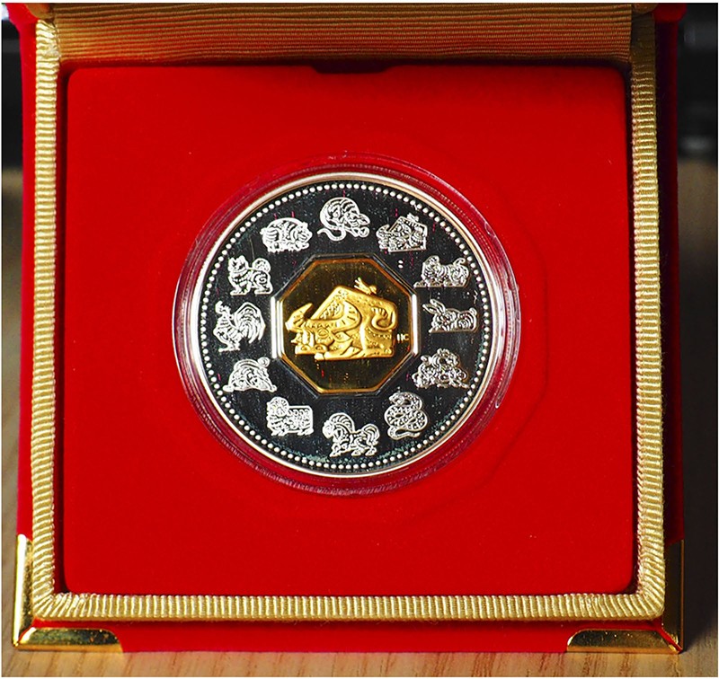 CANADA - 2009 - 15 Dollari “Lunar coin - Astrologia cinese, Toro” Con scatola e ...