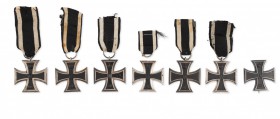 Europa
Prussia - Croce di ferro
Prussia - Croce di ferro - Insieme di 7 esemplari modello 1914 - Uno di I Classe e sei di II Classe, produttori dive...