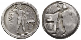 Griechen Bruttium
Caulonia AR Stater 530-480 v.u.Z. Av.: Apollon nach rechts schreitend, rechts im Feld ein Hirsch, Rv.: Av Prägung incus, Ex Sammlun...