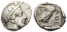 Griechen Attika
Athen AR Tetradrachme um 450 - 400 v.u.Z. Athen Av.: Athenakopf mit Helm nach rechts, Rv.: Eule in vertieftem Quadrat nach rechts, da...
