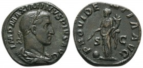 Römer Kaiserzeit
Maximinus I. Thrax, 235-238 Æ Sesterz 236 Rom Av.: IMP MAXIMINVS PIVS AVG, Belorbeerte, drapierte Büste im Kürass nach rechts, Rv.: ...