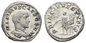 Römer Kaiserzeit
Maximus, 235-238 AR Denar Av.: Drapierte Büste nach rechts, Rv.: PRINC. IVVENTVTIS, Maximus frontal stehend RIC 3 Coh. 10 vz-st