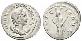 Römer Kaiserzeit
Herennia Etruscilla, † 251 AR Antoninian Rom Av.: HER ETRVSCILLA AVG, drapierte Büste mit Stephane auf Mondsichel nach rechts, Rv.: ...