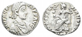 Römer Kaiserzeit
Arcadius, 383-408 AR Siliqua 392-395 Treveri (Trier) reduziert, Av.: drapierte Büste mit Perldiadem nach rechts, Rv.: Roma sitzt nac...