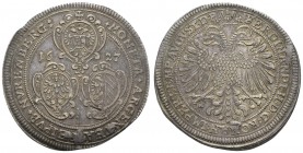 bis 1799 Nürnberg
Stadt Taler 1627 Av.: drei Wappen zwischen 16 - 27, Rv.: bekrönter und nimbierter Doppeladler, mit den bekannten Stempelfehlern, mi...