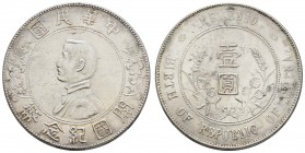 China
Republik Dollar ohne Jahr (1927) Memento-Dollar auf die Gründung der Republik K.M. Y 318 a Dav. 218 26.62 g. vz