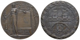 Spezialsammlung Goetz-Medaillen
 ohne Jahr (um 1911) Bronzemedaille als Verdienstmedaille Stadt Bielefeld, Av.: Stadtwappen, umher Schrift- und Lorbe...