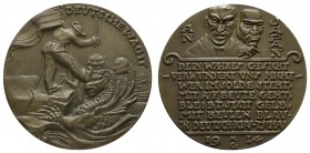 Spezialsammlung Goetz-Medaillen
 1914 Bronzegussmedaille auf die deutsche Wacht in Kiautschau gegen die Japaner, Av.: deutscher Soldat kämpft von Fel...