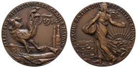 Spezialsammlung Goetz-Medaillen
 1914 Bronzegussmedaille auf den ersten Gebrauch von Dum-Dum Geschossen durch die französische Armee, Av.: Hahn besud...