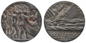 Spezialsammlung Goetz-Medaillen
 1915 Bronzegussmedaille auf die Torpedierung der "Lusitania" durch ein deutsches U-Boot, Av.: der Tod als Fahrkarten...