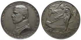 Spezialsammlung Goetz-Medaillen
 1916 Bronzegussmedaille auf den Tod des Kampffliegers Oswald Boelcke, Av.: + OSWALD · BOELCKE + 28 · OKTOBER · 1916,...