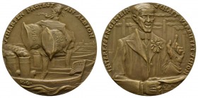 Spezialsammlung Goetz-Medaillen
 1916 Bronzegussmedaille auf die britischen Postüberfälle, Av.: der britische "Tommy" schleppt Postsäcke von amerikan...
