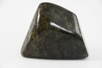 Mineralien
 Labradorite Freiform, Höhe ca. 14 cm, Gewicht 1602.49 g / 8010 ct, Herkunft Madagaskar