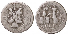 ROMANE REPUBBLICANE - FURIA - M. Furius L. f. Philus (119 a.C.) - Denario - Testa di Giano /R Roma incorona un trofeo alla cui base vi sono due scudi ...
