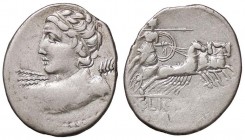 ROMANE REPUBBLICANE - LICINIA - C. Licinius L. f. Macer (84 a.C.) - Denario - Busto di Vejovis a s. con fascio di frecce /R Minerva su quadriga verso ...
