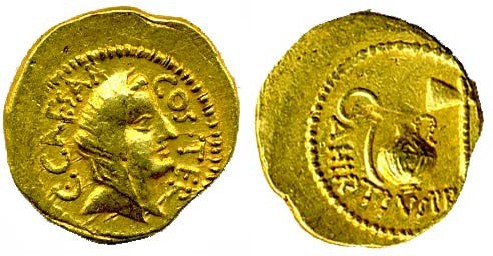ROMANE IMPERIALI - Giulio Cesare († 44 a.C.) - Aureo - Testa velata della Pietà ...