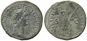 ROMANE IMPERIALI - Domiziano (81-96) - Dupondio - Testa radiata a d. /R Il Valore stante a d. con lancia e parazonium posa un piede su un elmo C. 657 ...