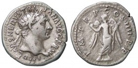 ROMANE IMPERIALI - Traiano (98-117) - Denario - Testa laureata a d. /R La Vittoria seminuda stante di fronte con corona e palma C. 240; RIC 58 (AG g. ...