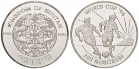 ESTERE - BHUTAN - Jigme Singye Wangchuck (1972) - 300 Ngultrums 1992 - Olimpiadi, Calcio Kr. 72 AG
FS