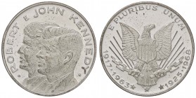 MEDAGLIE ESTERE - U.S.A. - Medaglia 1968 - A ricordo dei fratelli Kennedy MB Ø 35
FS