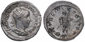 241-243 dC. Gordiano III. Roma. Antoniniano. RIC 115. Ae. IMP GORDIANVS PIVS FEL AVG Busto irradiado, envuelto y adornado de Gordian III a la derecha,...