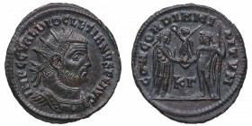 295-298 dC. Diocleciano. Heraclea. Antoniniano. RIC 15. Ae.  IMP C C VAL DIOCLETIANVS P F AVG, busto radiante, drapeado y corazado a la derecha. Rev: ...