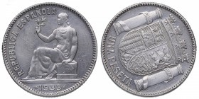 1933*34. II República (1931-1939). Madrid. 1 peseta. Ag. Rara. Reverso girado 40%. EBC+. Est.150.