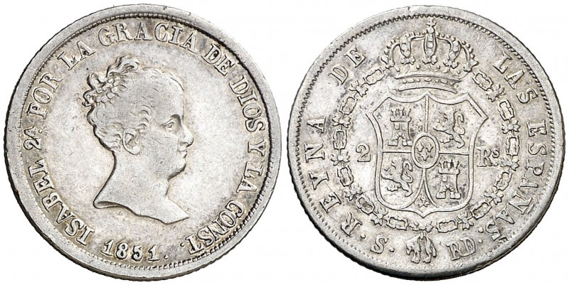 1851/0. Isabel II. Sevilla. RD. 2 reales. (AC. 387.1). 2,55 g. Golpecitos. Escas...